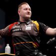 Michael van Gerwen ellen ismét kilencnyilast dobtak – videó