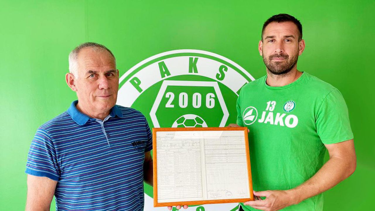 From ball to ball, or the 700 league games of Jozsó bá, who became the top scorer, on the bench in Paks