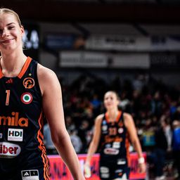 Fantasztikus teljesítmény: Juhász Dorka dupla-duplája az olasz rangadón