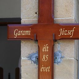 Eltemették Garami Józsefet