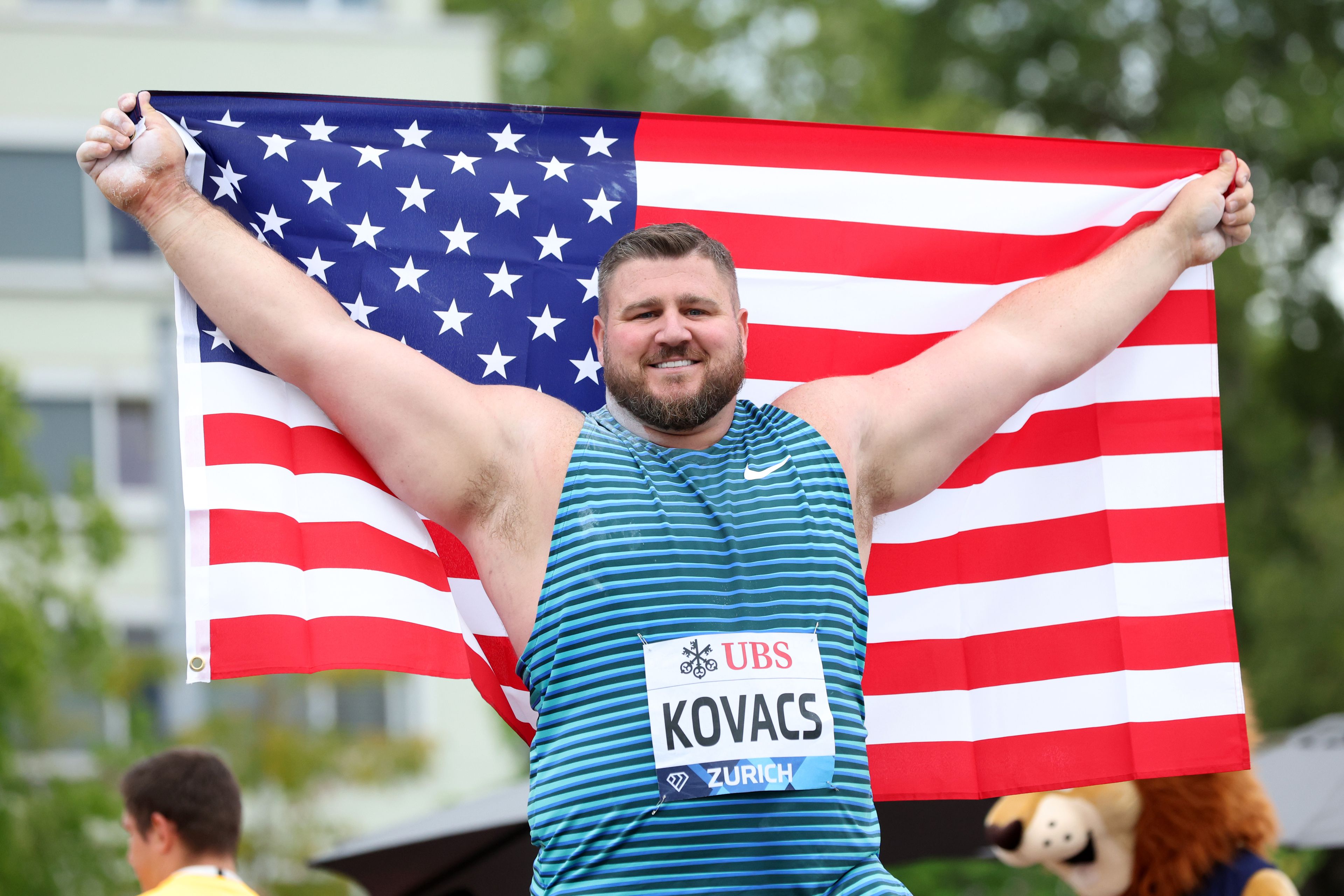 Joe Kovacs: „Az egész családom itt lesz velem a világbajnokságon” – videóval