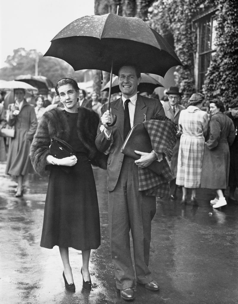 Barbara Huttonnal 1951-ben Wimbledonban - csak négy évvel később házasodtak össze,