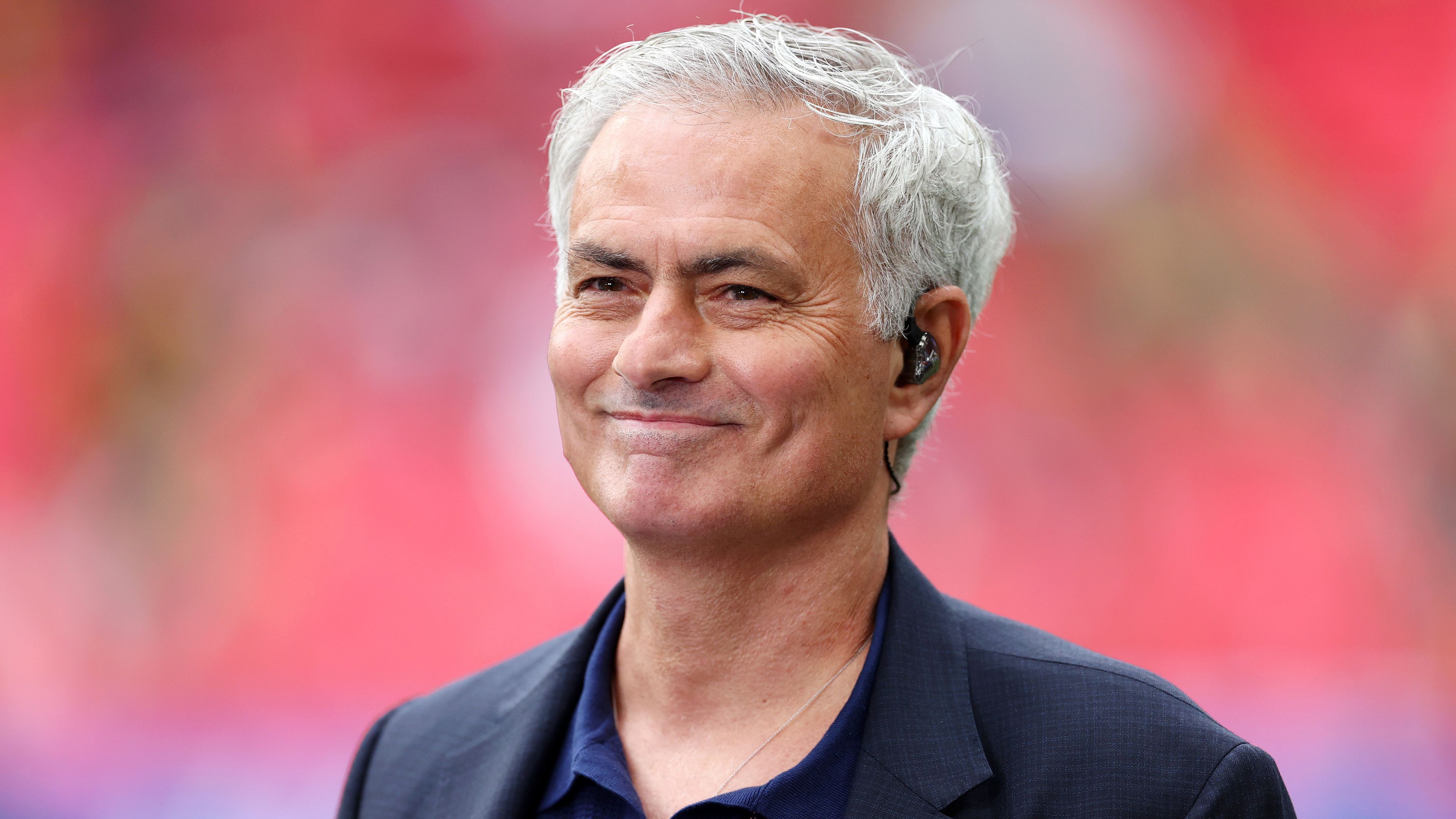 A törökországi járat előtt még tett egy rövid kitérőt José Mourinho a Wembley-ben.