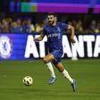 A távozás küszöbén a Chelsea támadója