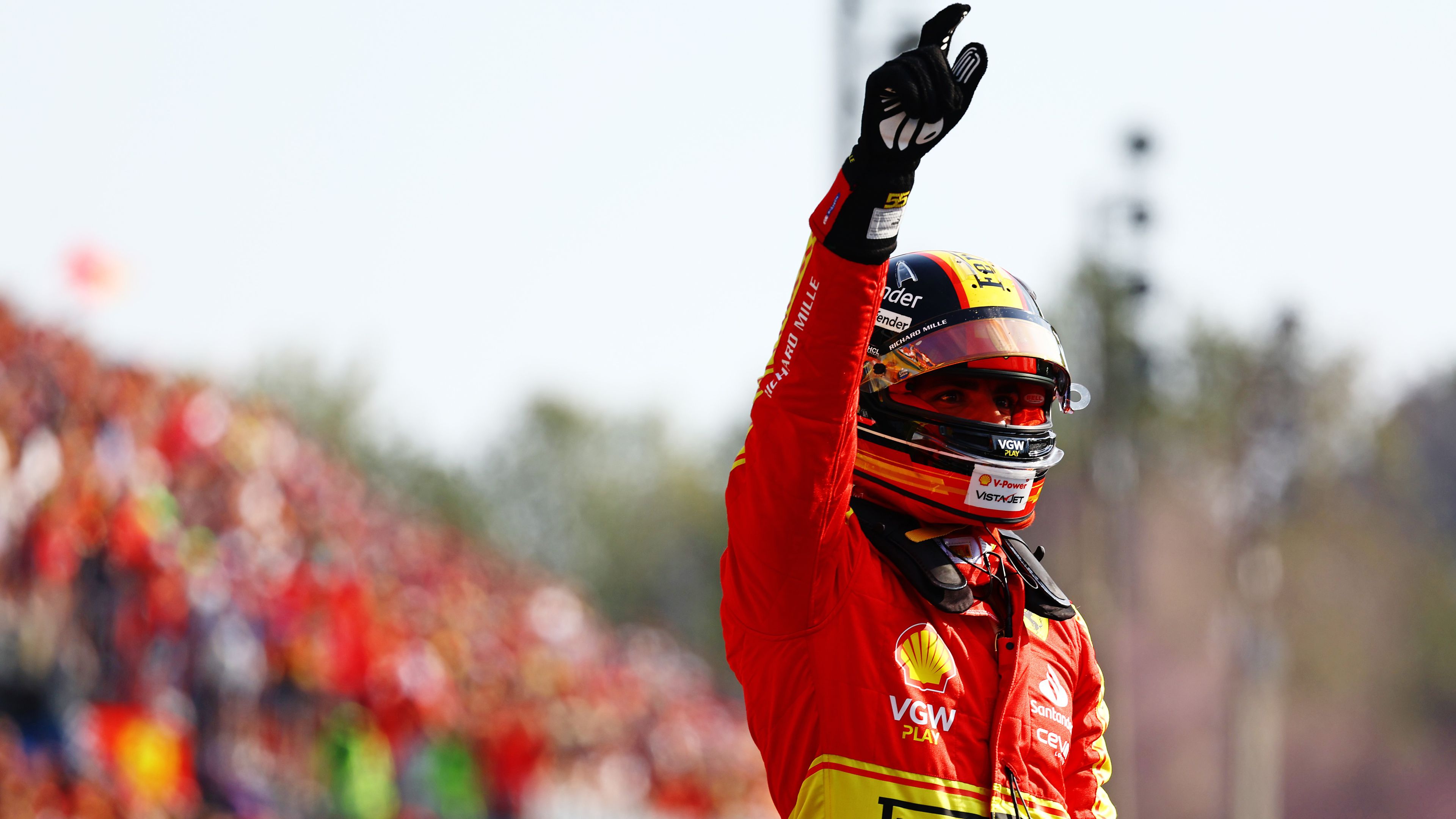 Legyőzték Verstappent, Ferrari-pole az Olasz Nagydíjon