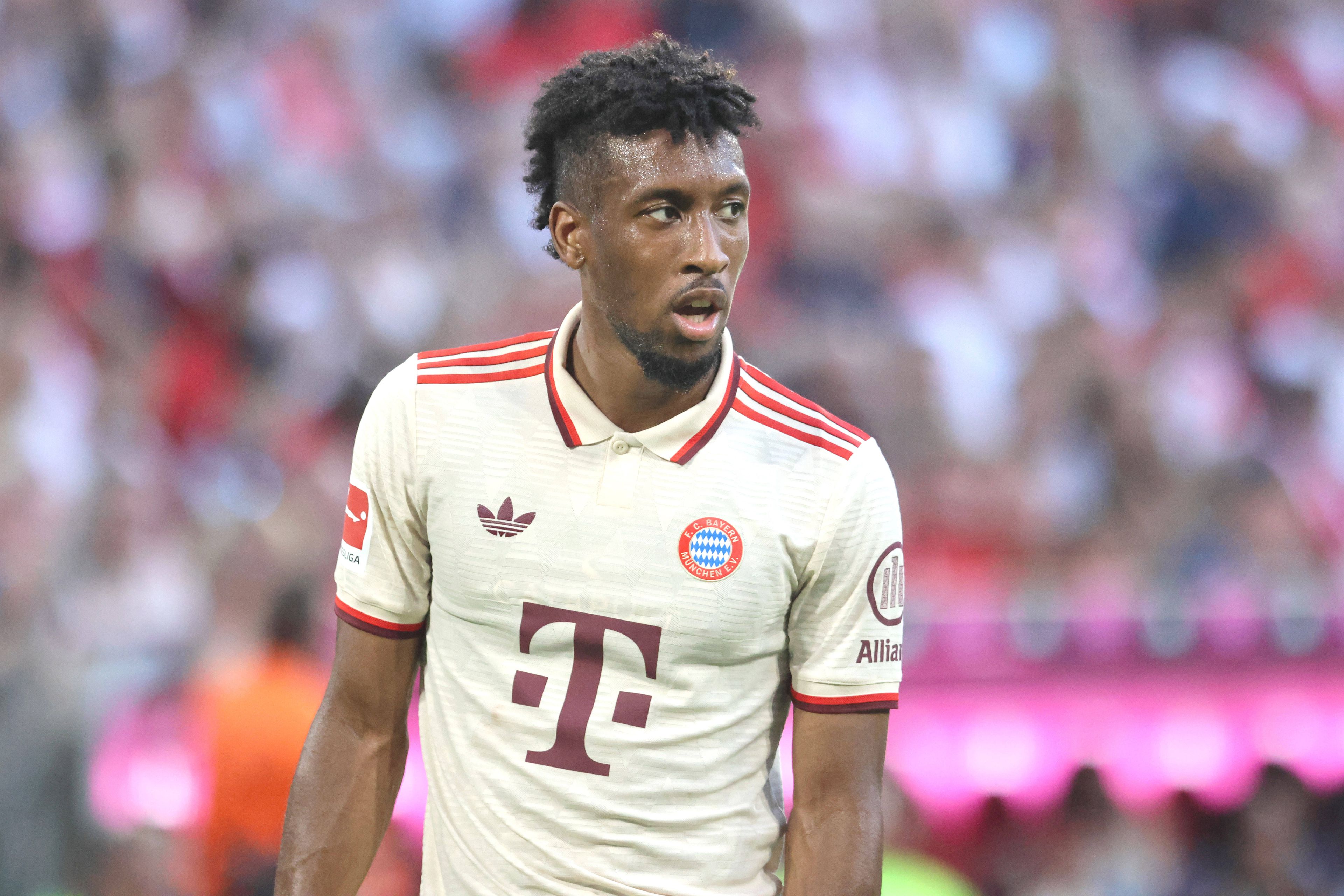 Kingsley Coman nem hagyja el a Bayern Münchent