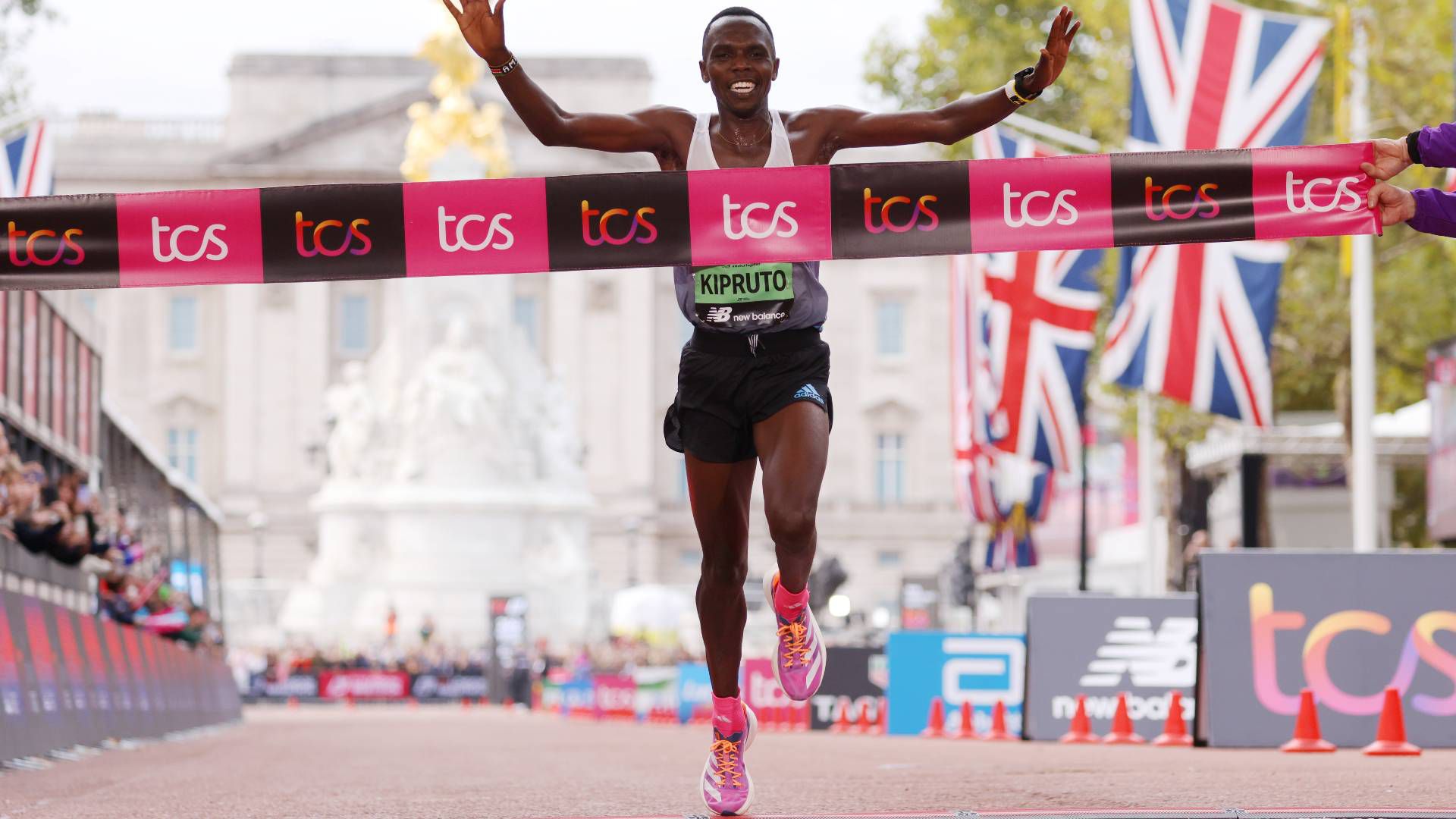 Afrikaiak sikere a London Maratonon – videóval