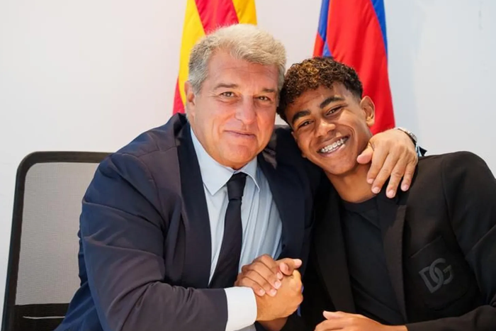 Lamine Yamal hosszabbított a Barcelonával
