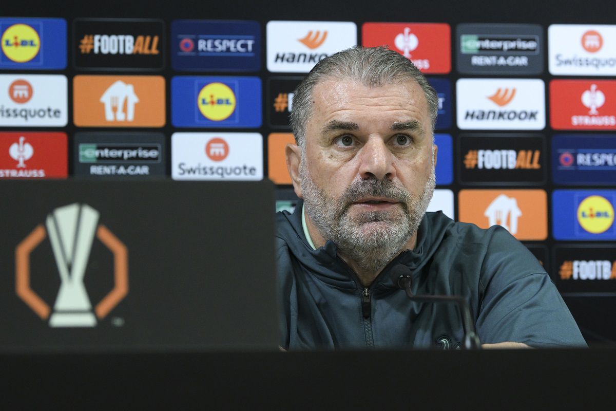 Ange Postecoglou szerencsésnek érzi magát, hogy három évig együtt dolgozhatott Puskás Ferenccel (Fotó: MTI/Koszticsák Szilárd)