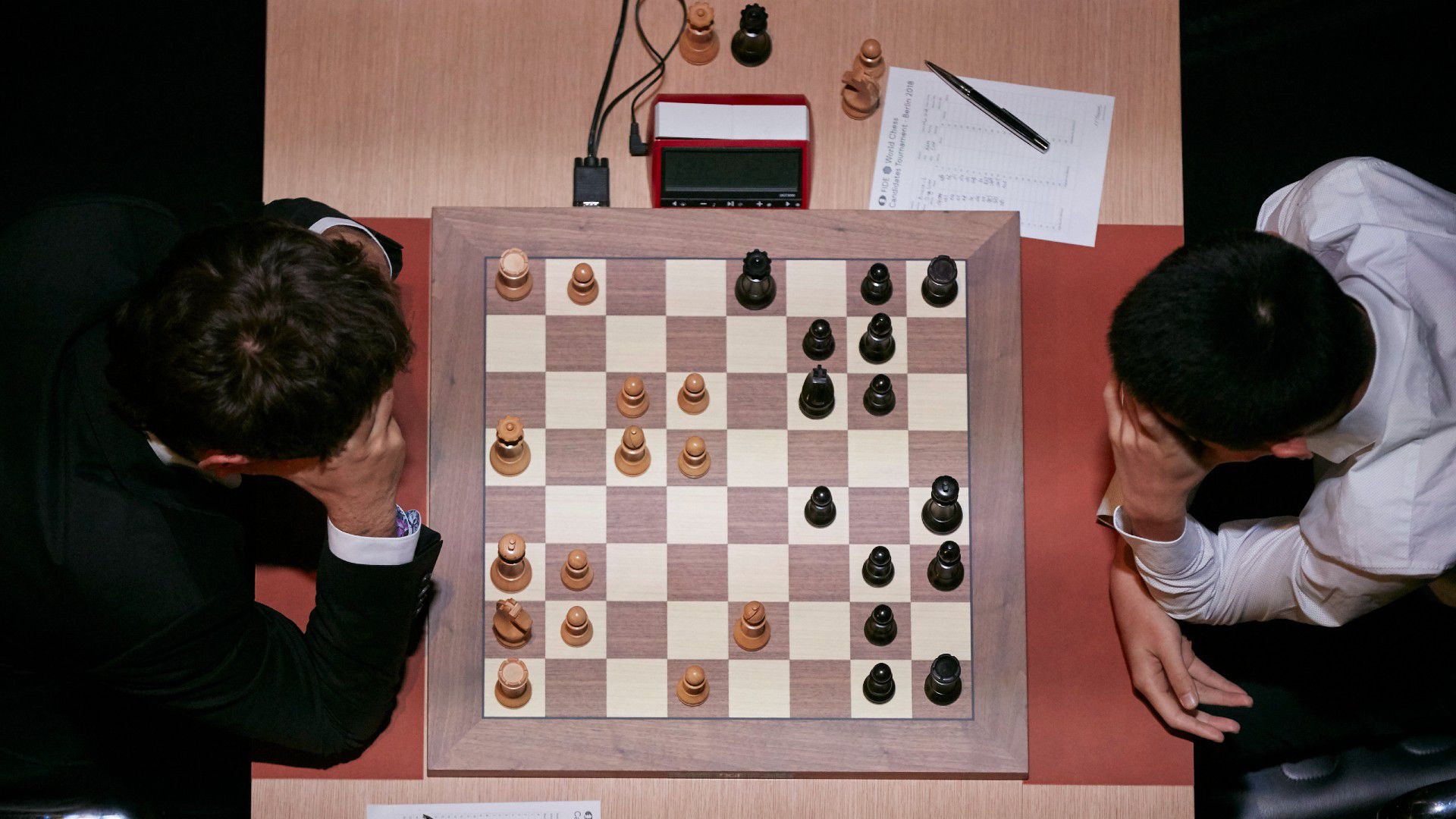 Hivatalos a Nyepomnyascsij–Ting sakkvilágbajnoki-döntő