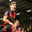 Kerkez két gólpasszával verte a Bournemouth a címvédőt; a Liverpool a második félidőben fordított és az élre állt – videó