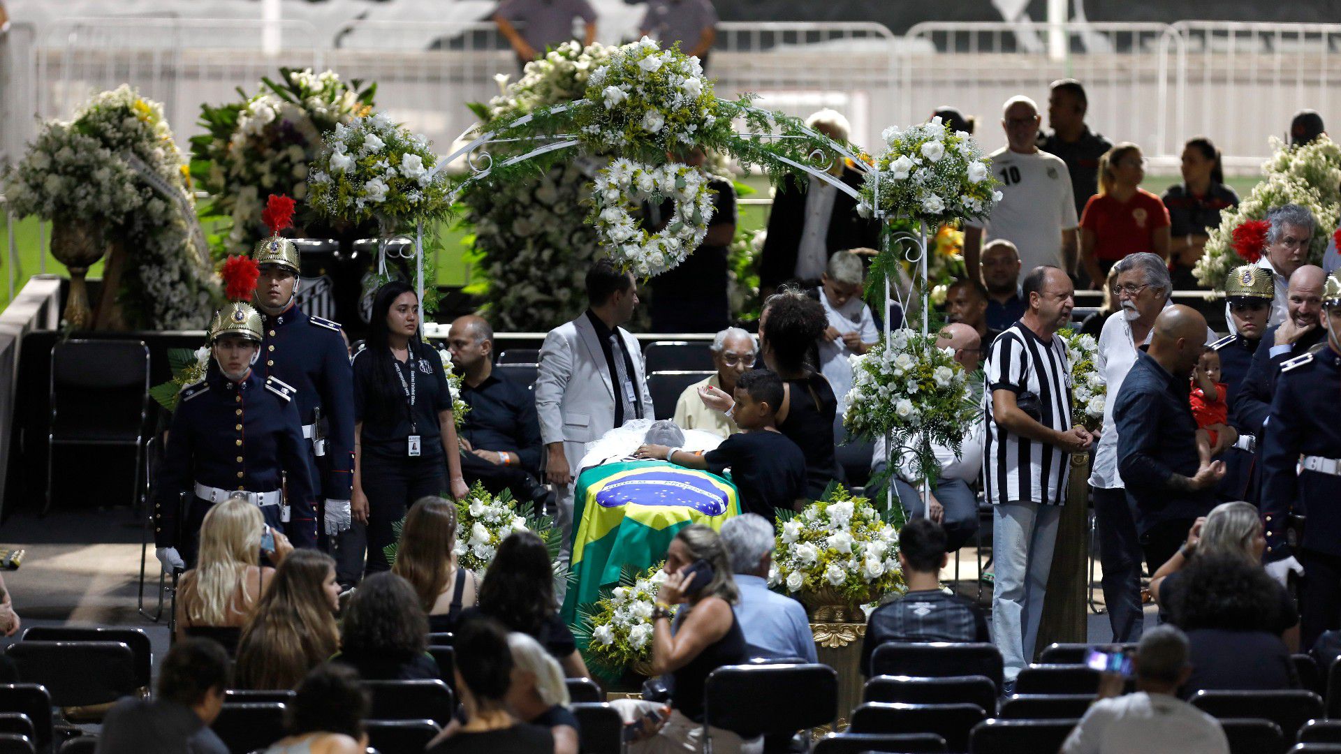 VIDEÓ: Itt nézheti élőben Pelé temetését