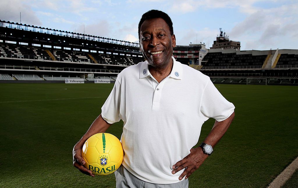 Pelé még egy 2014-es fotón a Vila Belmiro stadionban, ahol a ravatalát is felállították a 82 évesen meghalt legendának (Fotó: Getty Images)