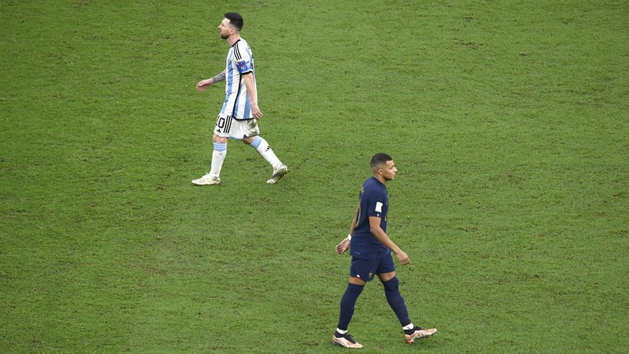 Lionel Messi és Kylian Mbappé nem fordított hátat egymásnak