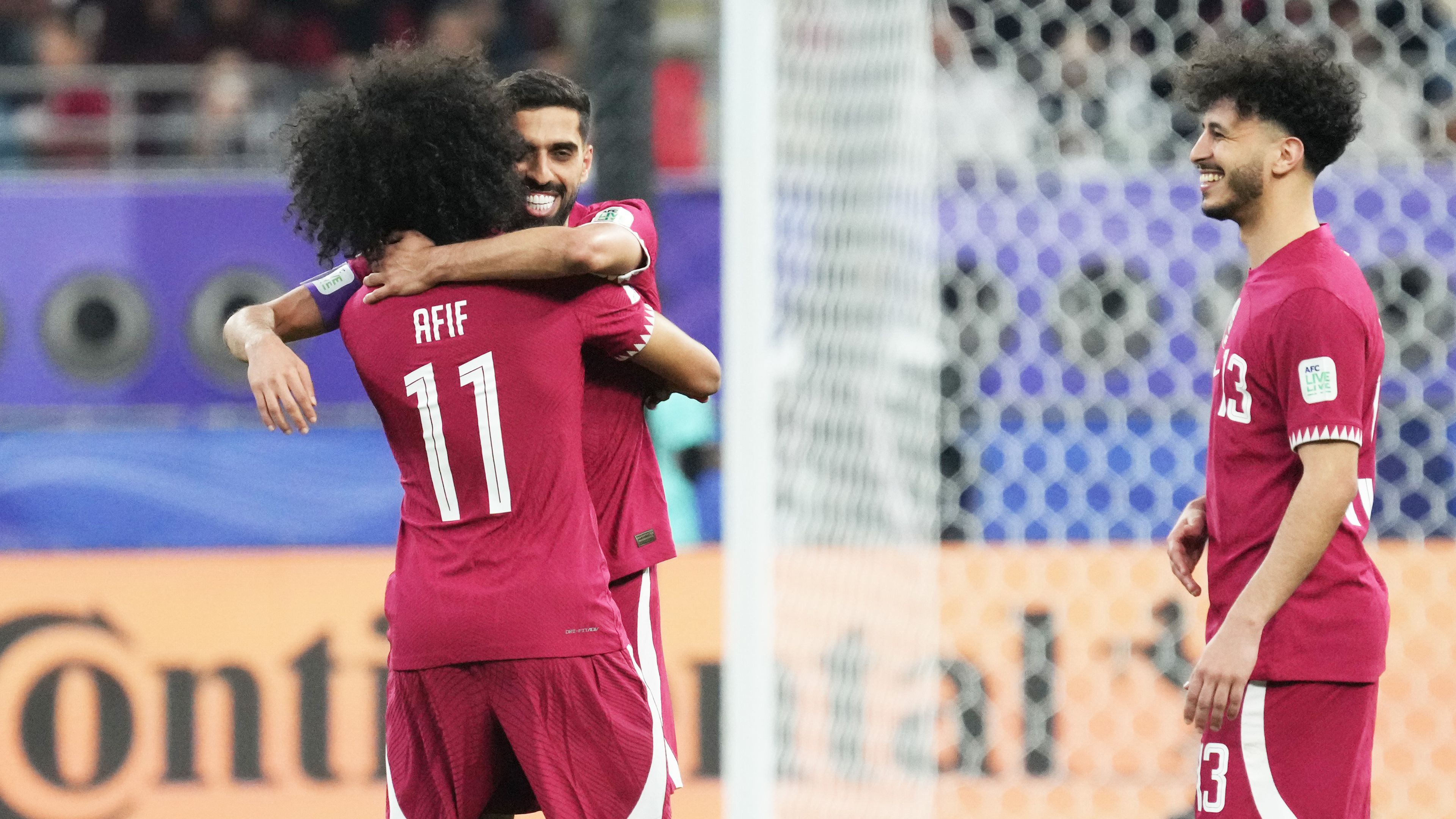 Katar tizenegyesek után jutott az elődöntőbe az Ázsia-kupán