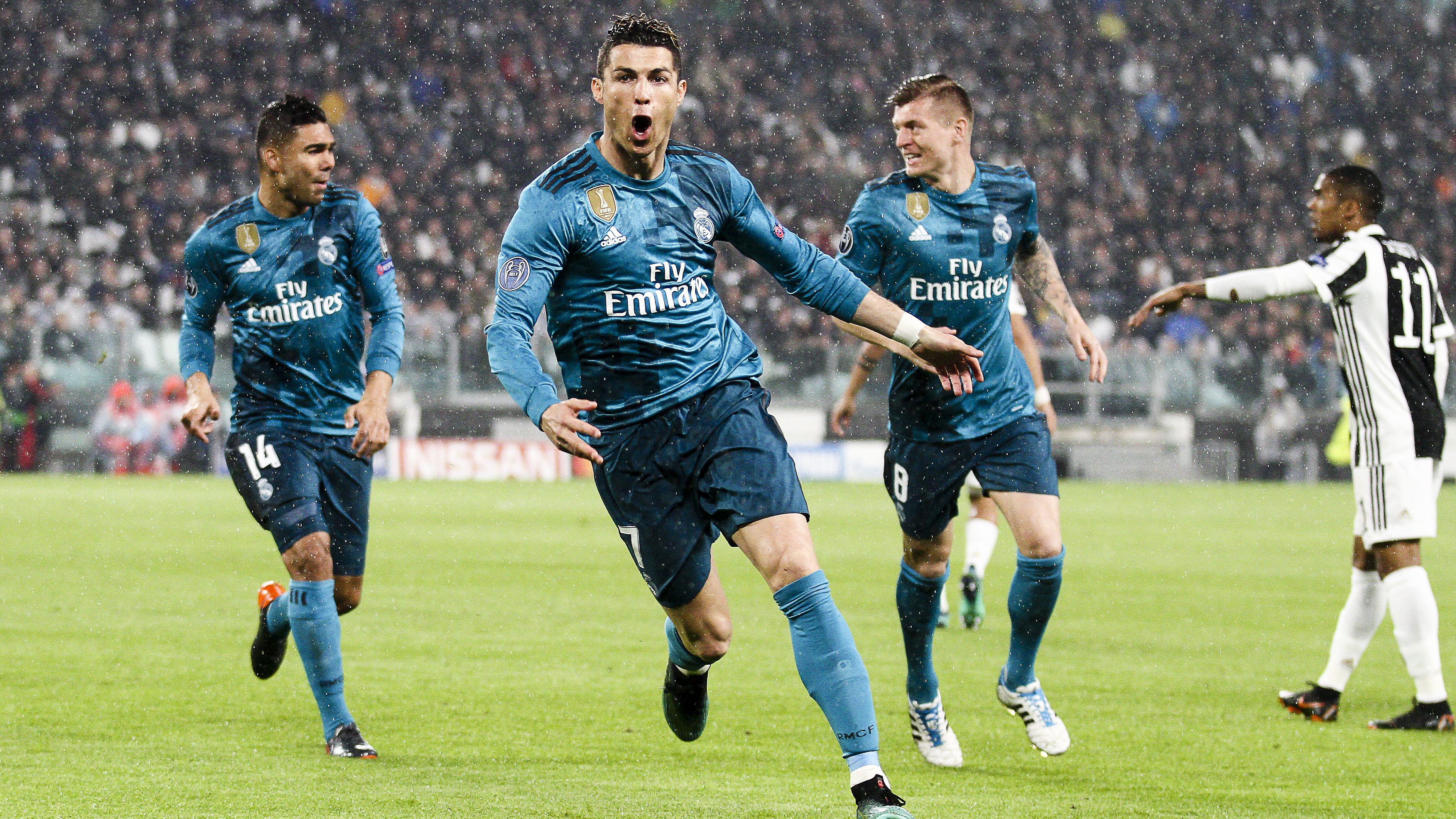 Cristiano Ronaldo duplája alapozta meg a Real Madrid továbbjutását