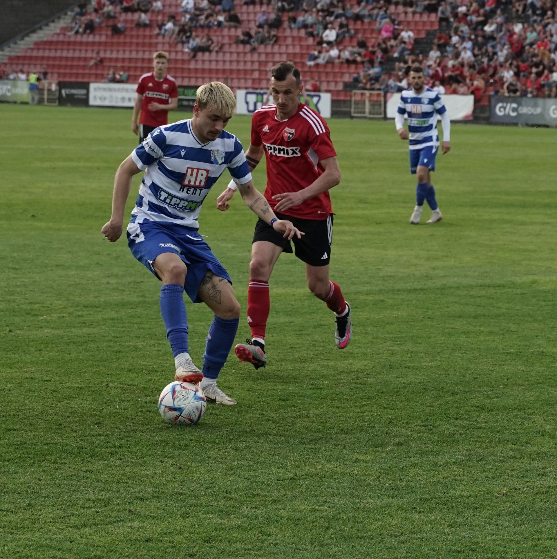 Tény: jelenleg a kisváros csapata Baranya megye legjobbja (Fotó: Kozármisleny FC)