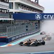 Káoszt és Lando Norris-győzelmet hozott a Miami Nagydíj sprintfutama – videó