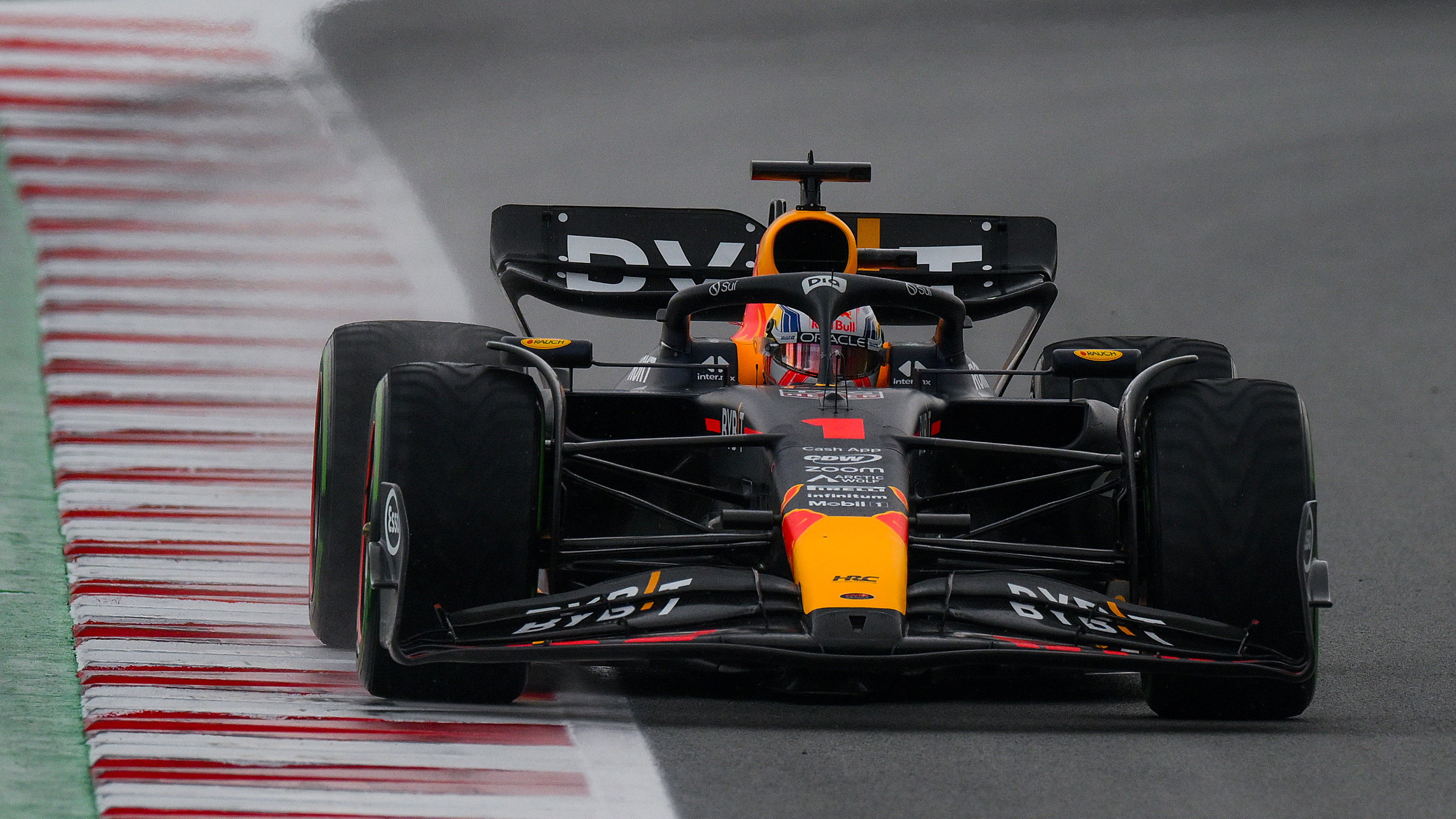Spanyolországban is Max Verstappen szerezte meg a pole pozíciót