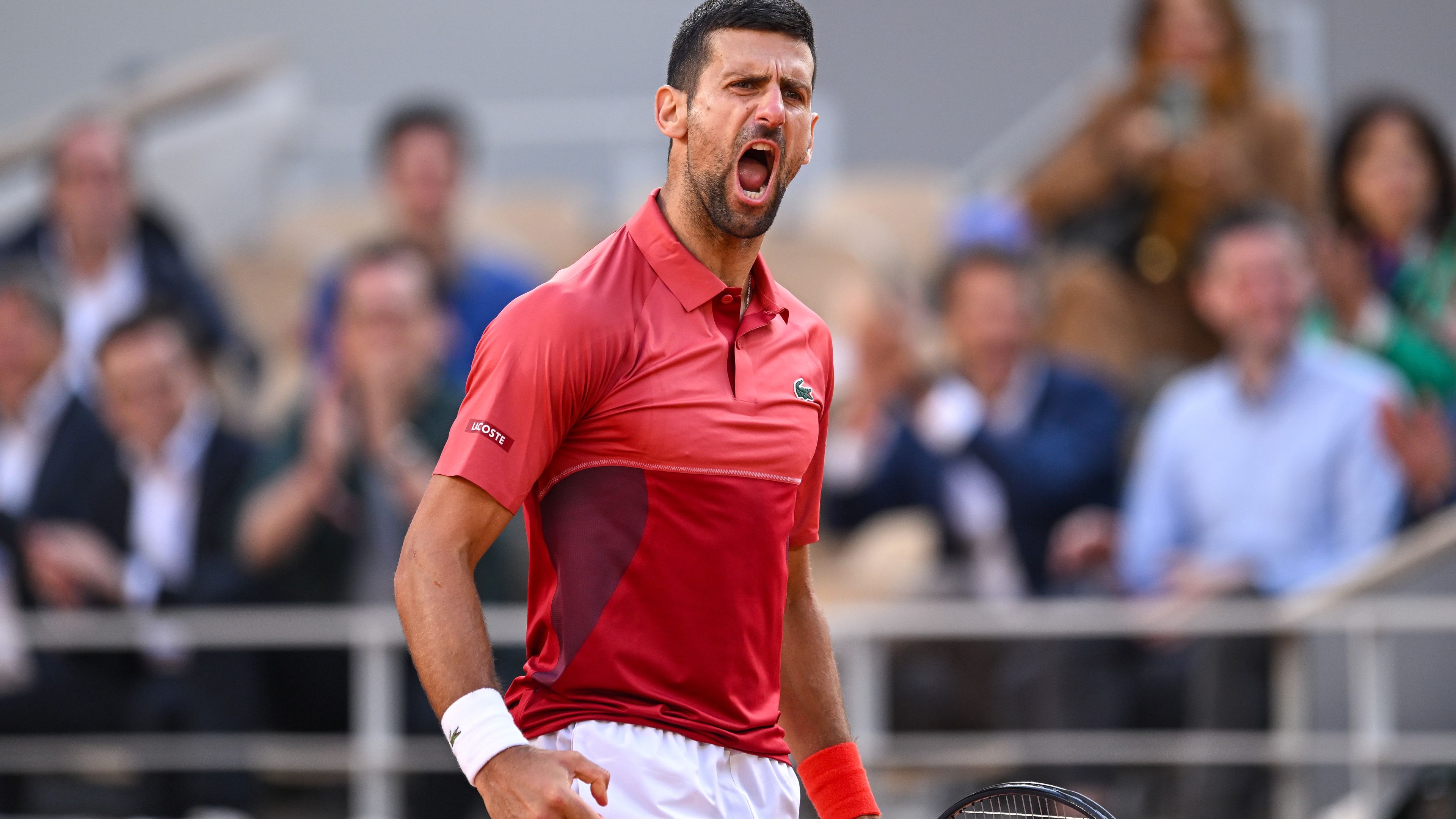Micsoda meccs volt! Djokovics újabb ötszetteset nyert meg a Garroson