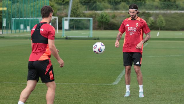 Így cicázott Szoboszlai és Kerkez Telkiben