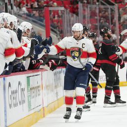 Barkovot meglepetésként érte a Selke és a King Clancy Trófea