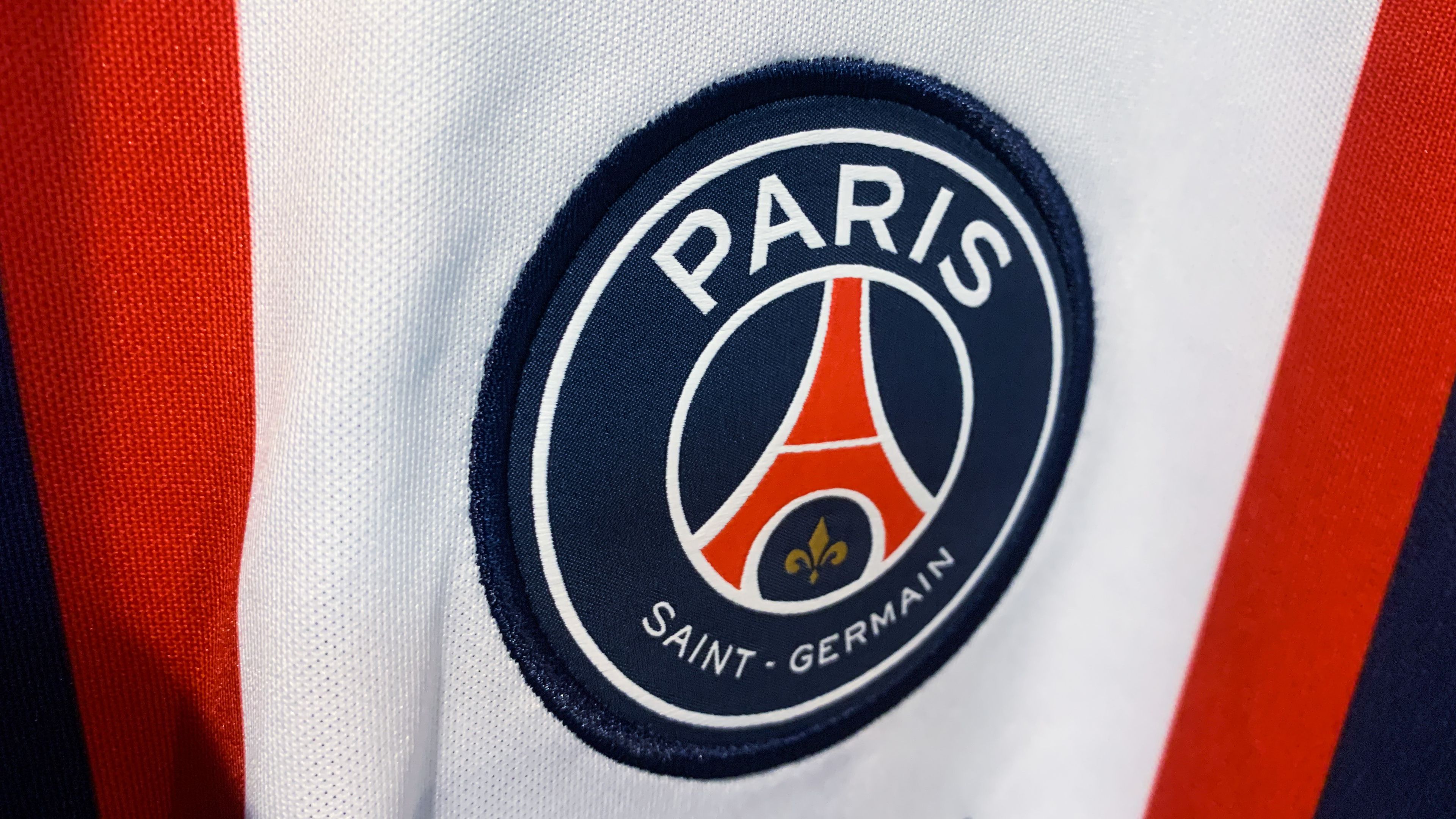 Újabb sportágban tűnik fel a Paris Saint-Germain címere...