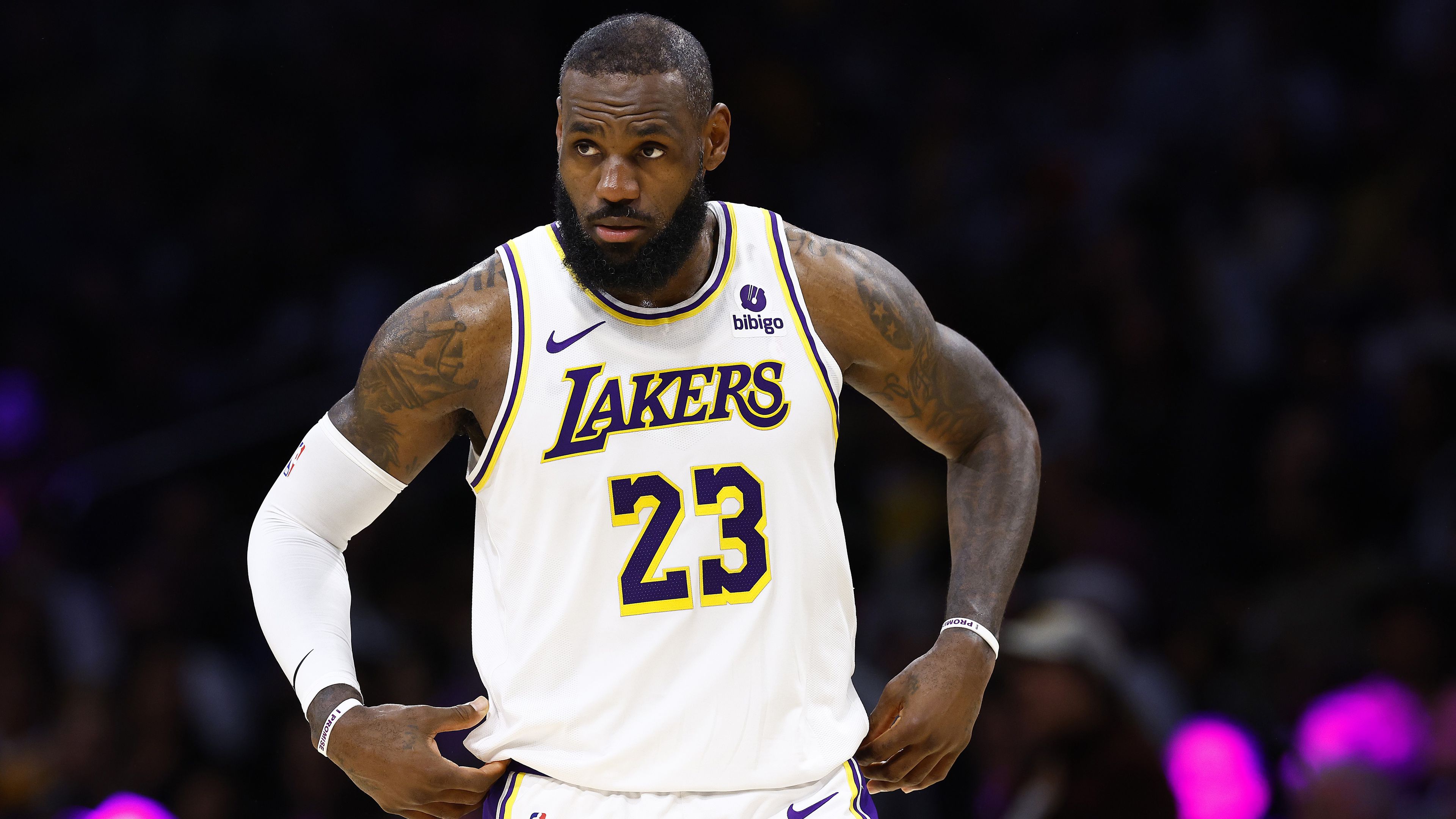 Elképesztő összeget fizet a 39 éves LeBron Jamesnek a Lakers