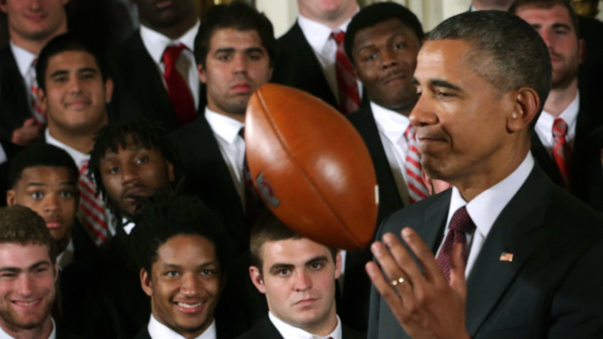 Nemcsak a tojáslabdát szereti Obama, hanem a gömbölyűt is (Fotó: Getty Images)