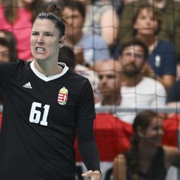 A magyar válogatott kézis félmillióért árulja az olimpián ajándékba kapott telefonját