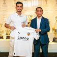 A Valencia szerződést hosszabbított spanyol válogatott védőjével