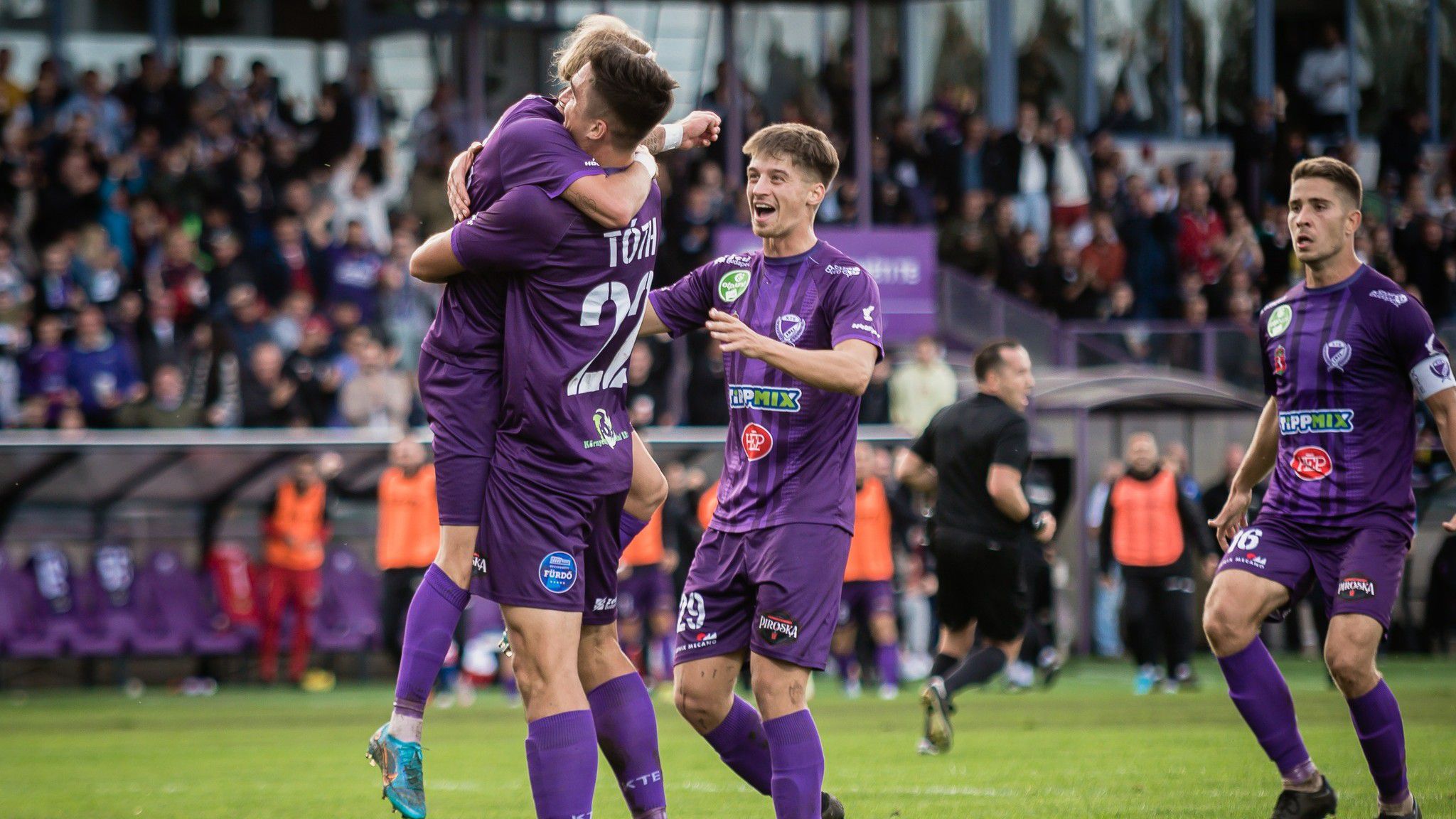 A forduló meglepetését a Kecskemét szerezte, amely hazai pályán 2–0-ra győzte le a Ferencvárost – a Sportal TV-nek a főszereplők értékeltek. Fotó: Facebook/Kecskeméti TE