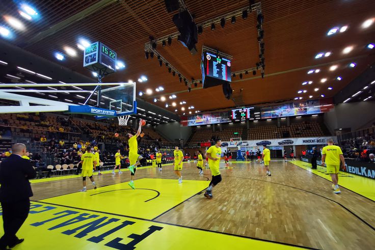 Idegenbeli győzelemmel rajtolt a címvédő Falco
