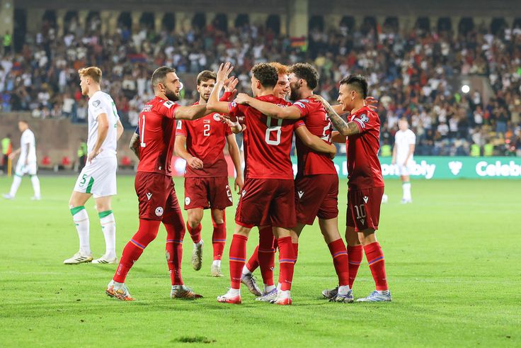 Az FTC és a Puskás Akadémia játékosa is ott van az örmény keretben