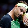Újabb meglepetés Párizsban, Nadal is kiesett az első meccsén