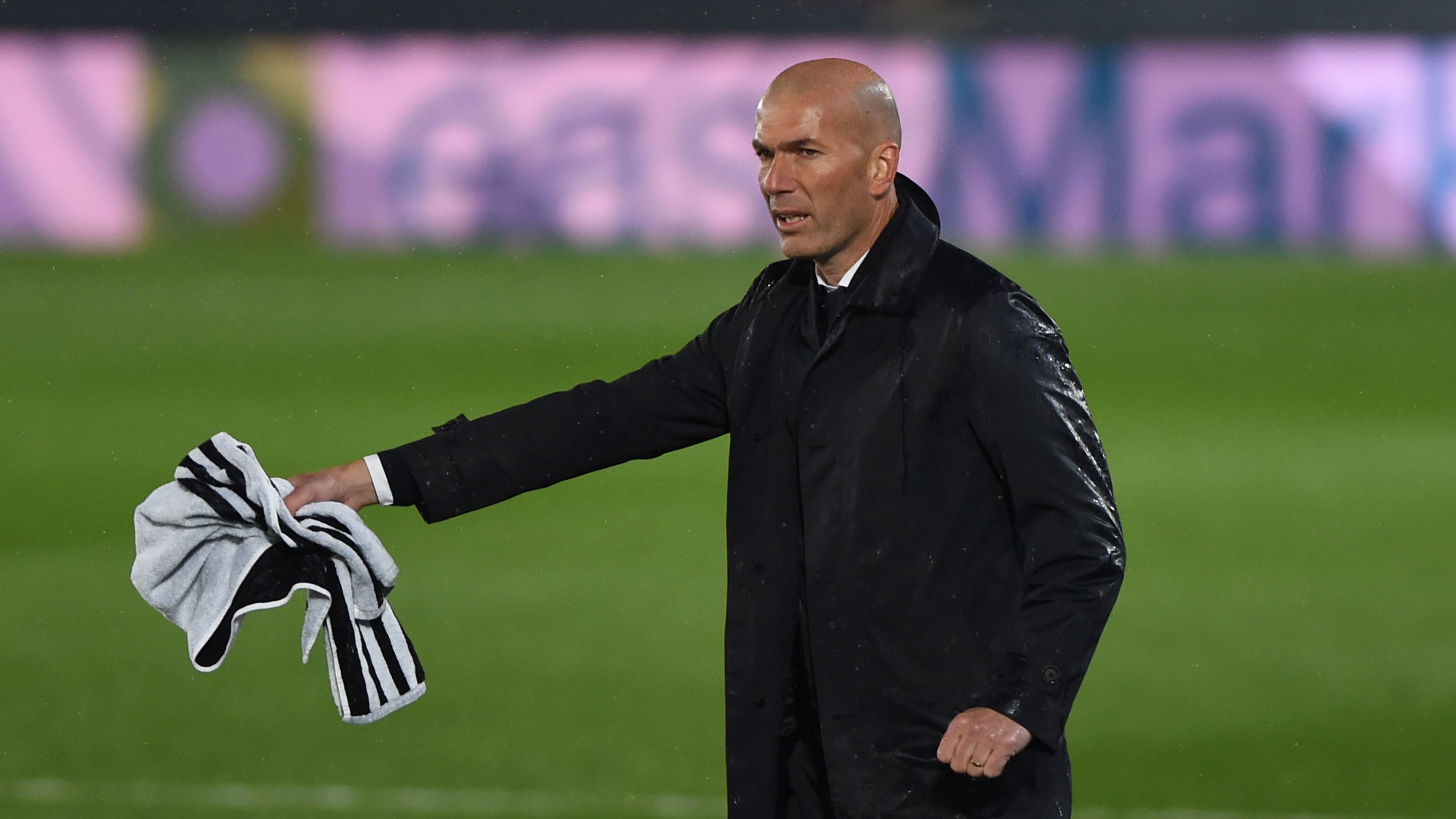 Sajtóhír: Zinédine Zidane lehet a Manchester United új edzője