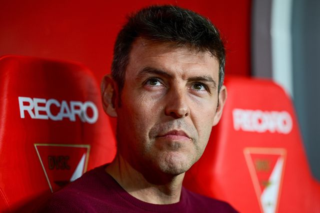 Sergio Navarro csapatának meg kell találnia az egyensúlyt a futballban (Fotó: MTI)