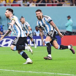 Messi góllal ünnepelte ezredik tétmeccsét, Argentína a negyeddöntőben – videóval