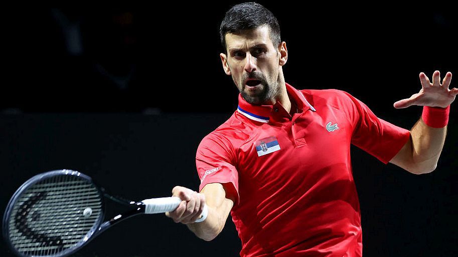 Rekordáron árverezték el Djokovics Grand Slam-győztes teniszütőjét