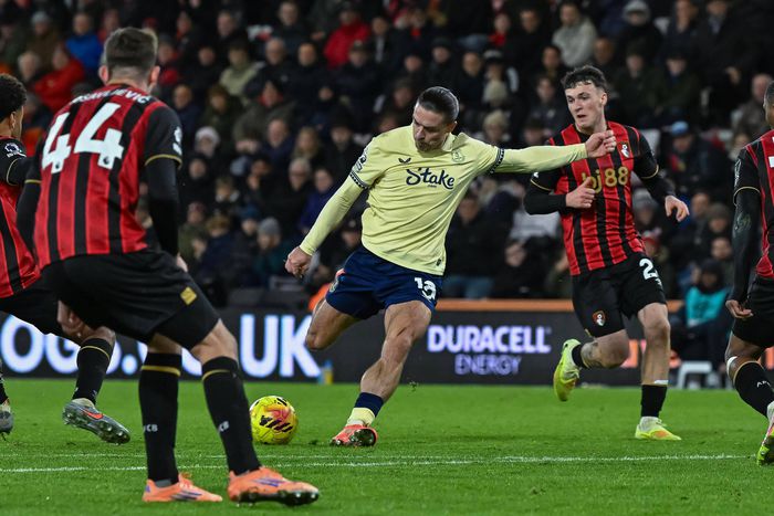 Grealish remekül érzi magát az Evertonnál