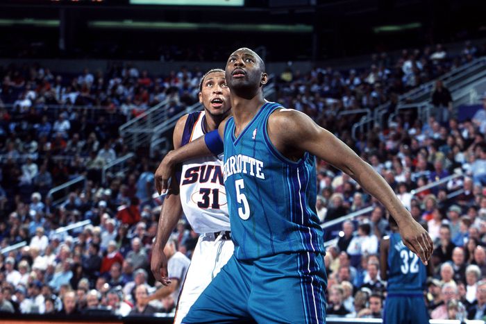 Elden Campbell 2004-ben bajnok lett az NBA-ben