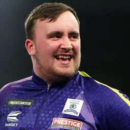 Hivatalos: a 16 éves csodatini is indul a Darts Premier League-ben – videóval