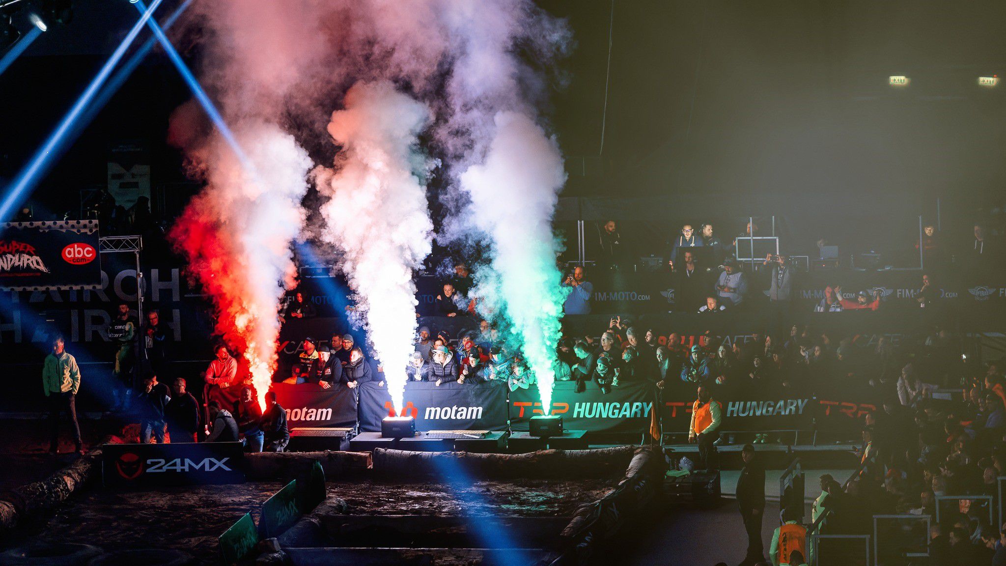 SuperEnduro GP – A címvédő Billy Bolt nyerte a döntőket, Zsigovits 7. és 8.