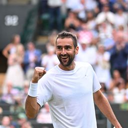 Micsoda fordulat: 36 éves teniszező búcsúztatta a negyedik kiemeltet Wimbledonban