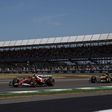 Hamiltoné az első Silverstone-i szabadedzés; bemutatkozott a Red Bull 17 éves tehetsége