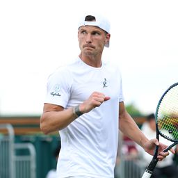 Fucsovics megnyerte a Monfils elleni kétnapos meccset; Gálfi kiesett Wimbledonban