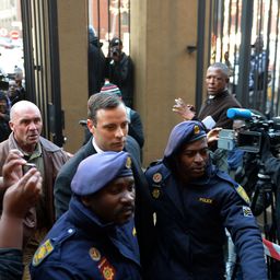 Templomot takarít a barátnőjét kivégző Pistorius