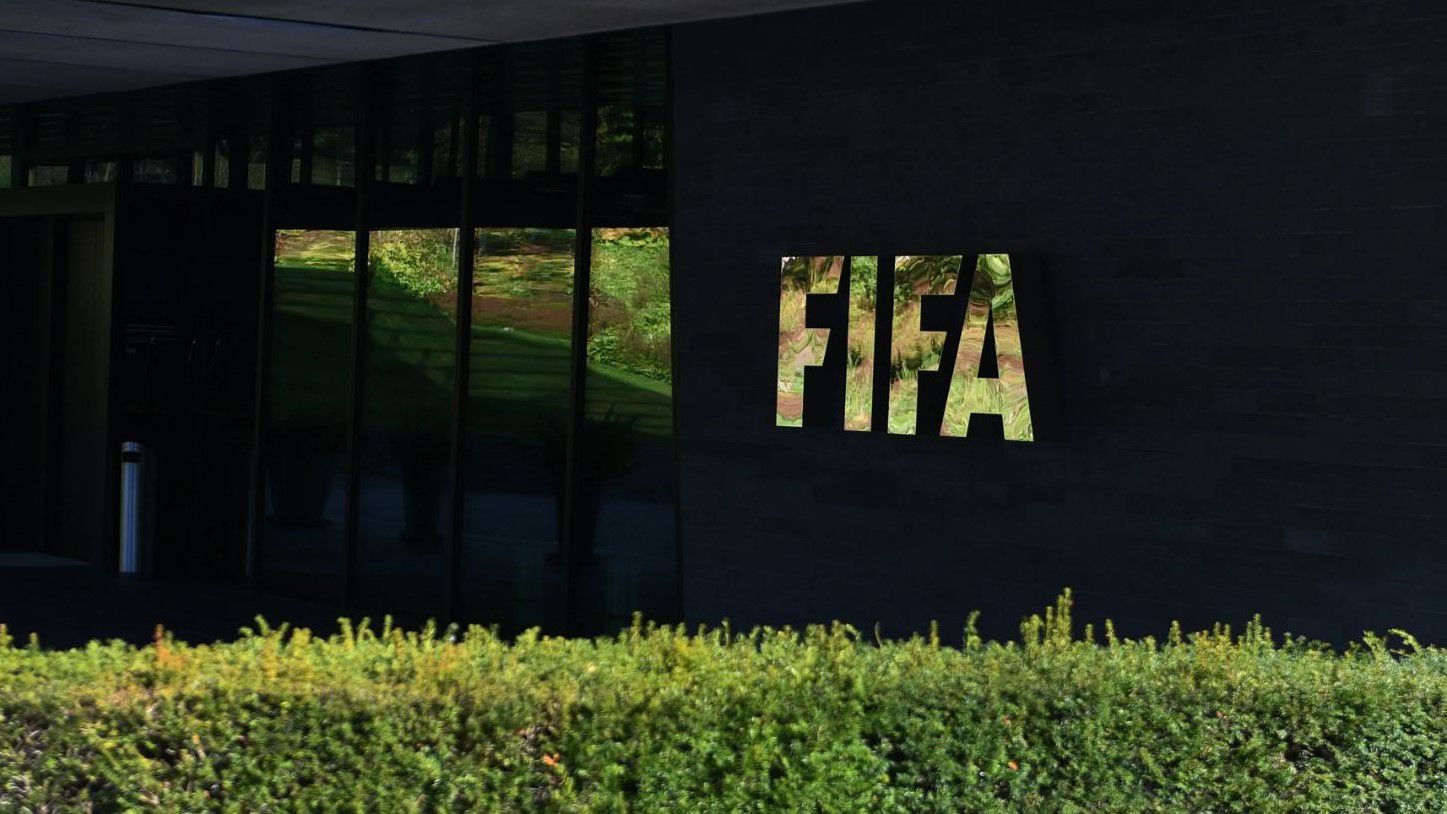 A FIFA átigazolási szabályzata szembe megy az uniós joggal