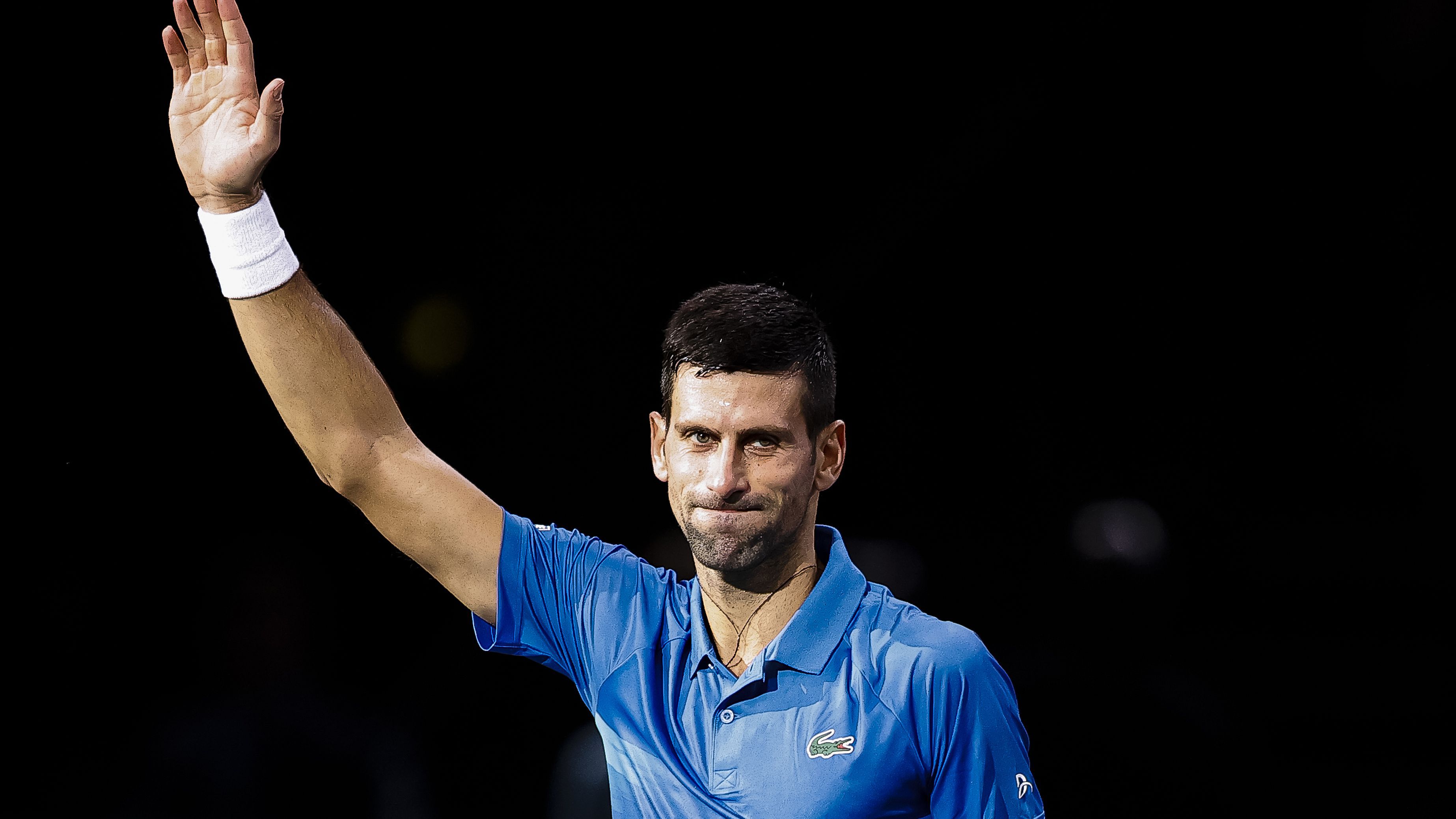 Novak Djokovics már a négy között jár Párizsban (fotó: Getty Images)