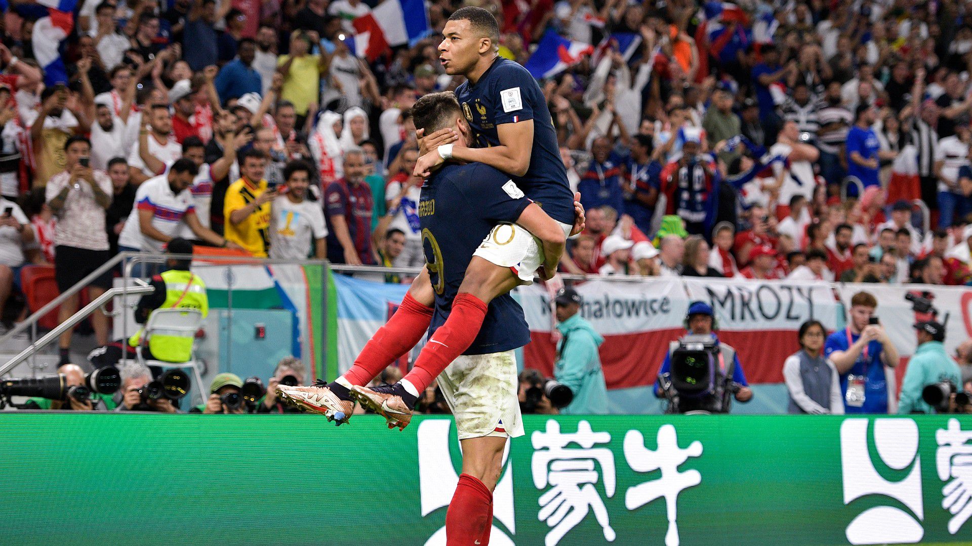 Mbappé és Giroud repítette Franciaországot a negyeddöntőbe Lengyelország ellen